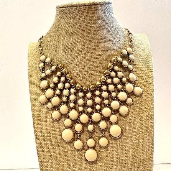 Lucky Brand Statement Bib Necklace antiqued gold tone w/ ivory / cream cabochons - Picture 2 of 13